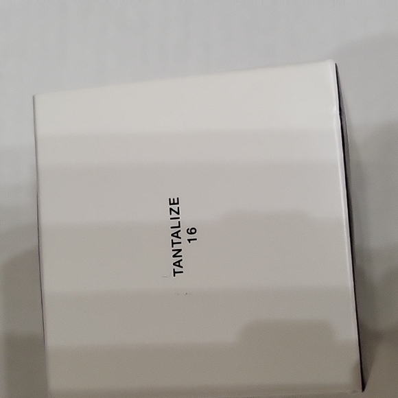 Marc Jacobs glow away bronzing coconut body stick. Tantalize 16. New - Picture 2 of 5